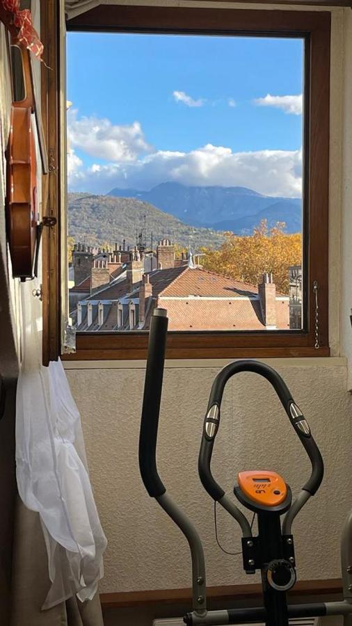 Cosy And Calm In Grenoble City Heart With Free And Large Parking Q-Park Chavant Exterior photo